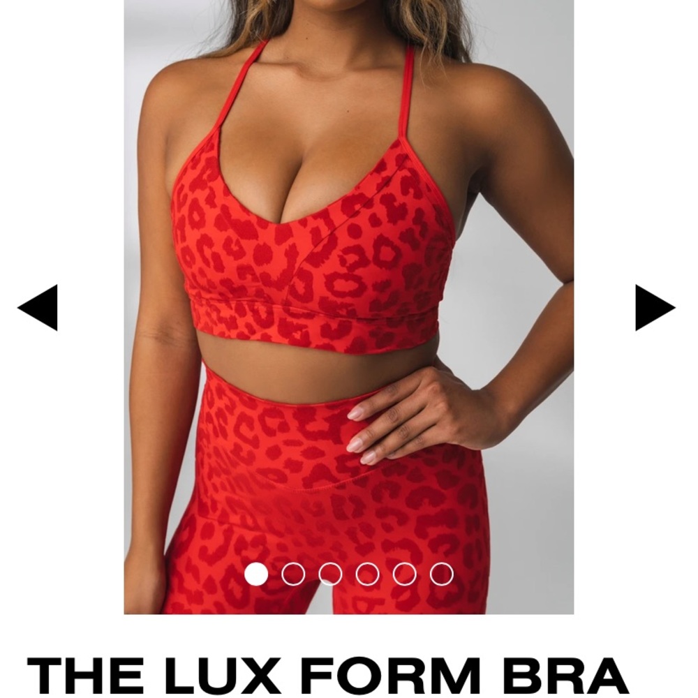 Sports bra